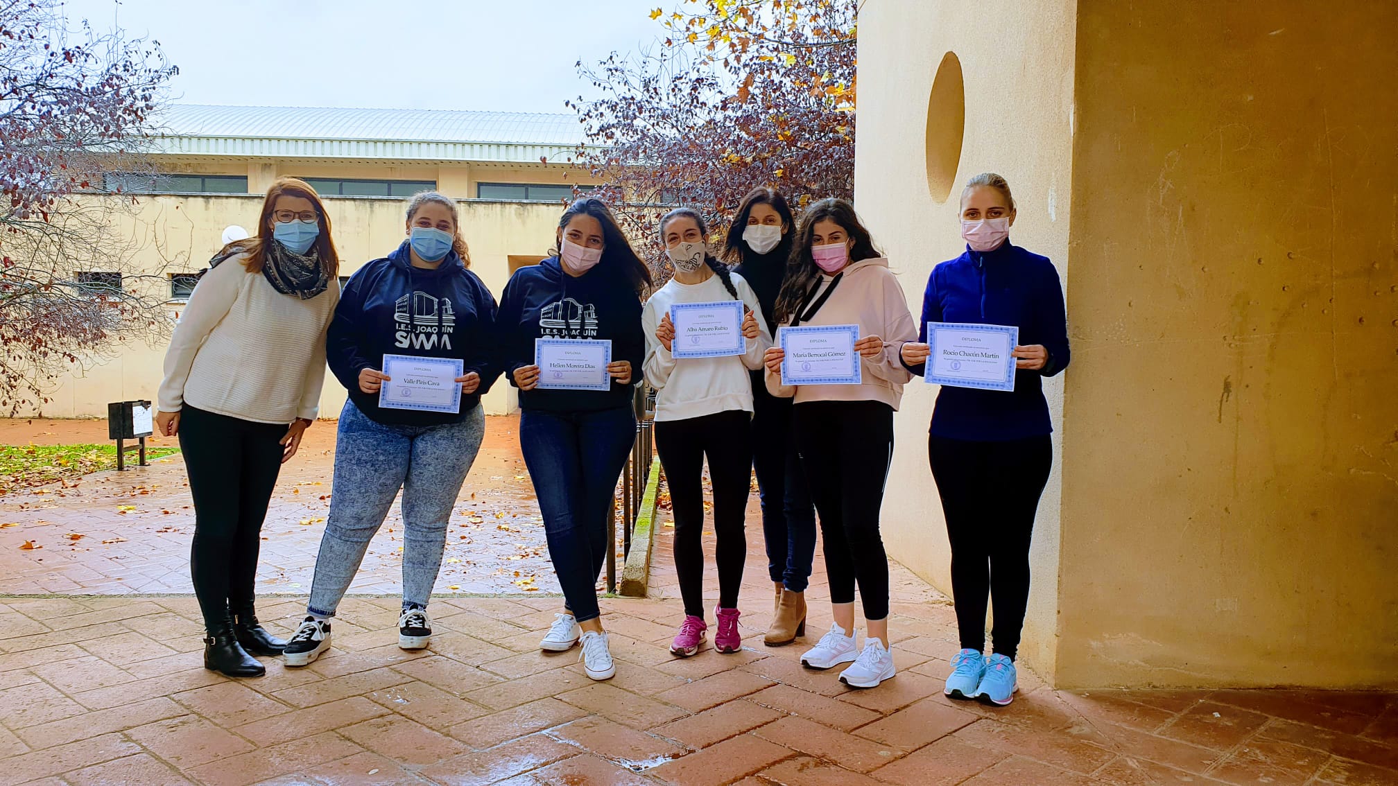 GANADORES VÍDEO 25 NOV